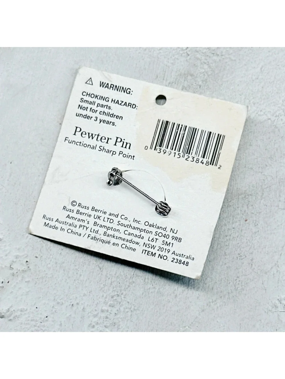 837mc. Pewtertone Floral Brooch